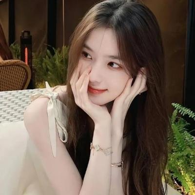 挎斗摩托车里的狗